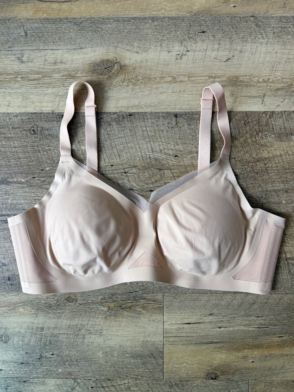 Honey Love Nude Wireless Padded Cross Over Bra Size 1X Nylon Spandex Blend